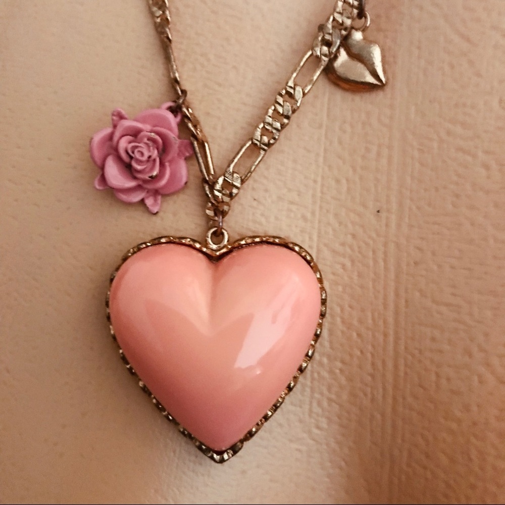 Betsey Johnson pink heart lip rose charm necklace N23 vintage pinup dollbaby